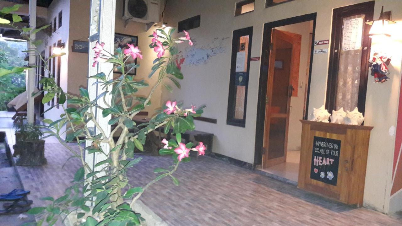 G-Rima Home Stay Labuan Bajo Exterior foto