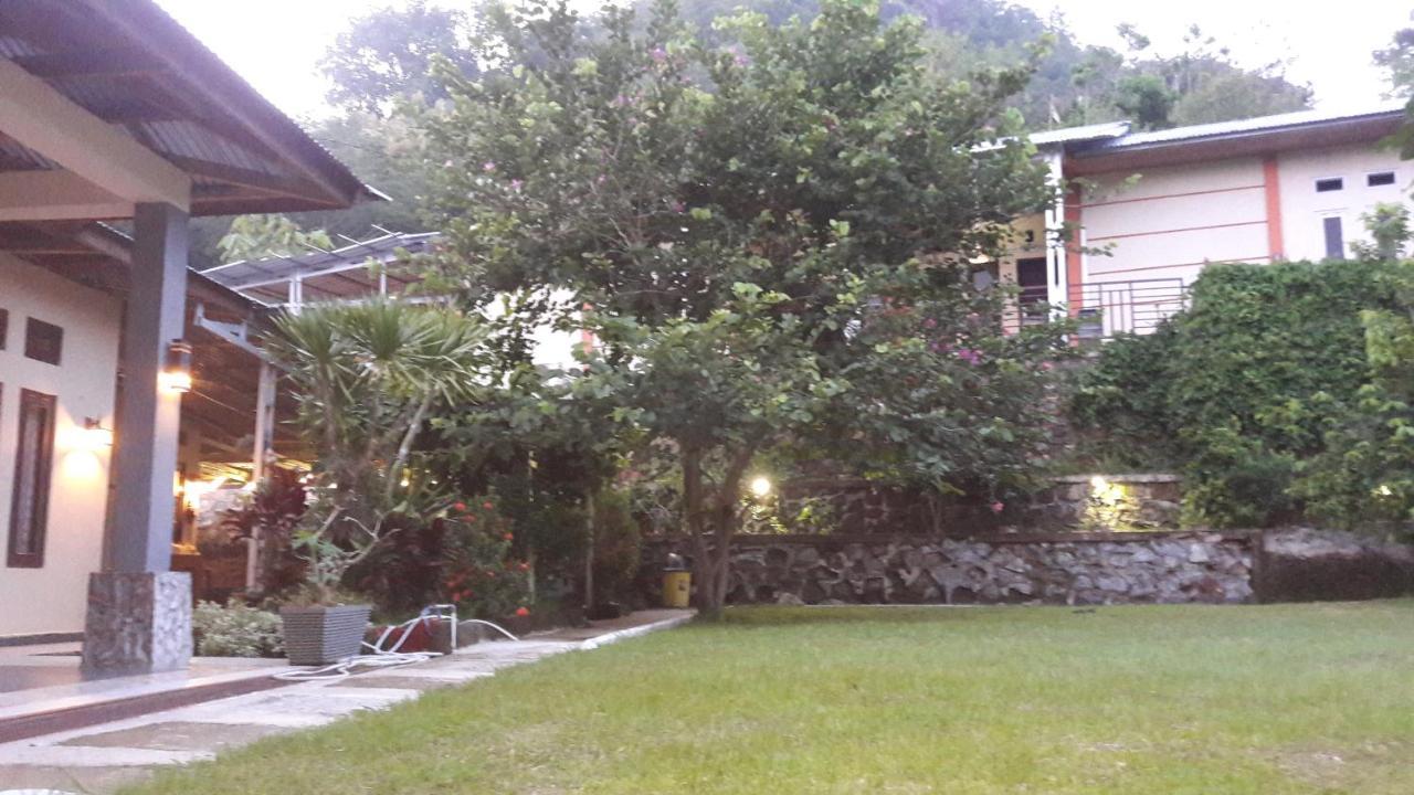 G-Rima Home Stay Labuan Bajo Exterior foto