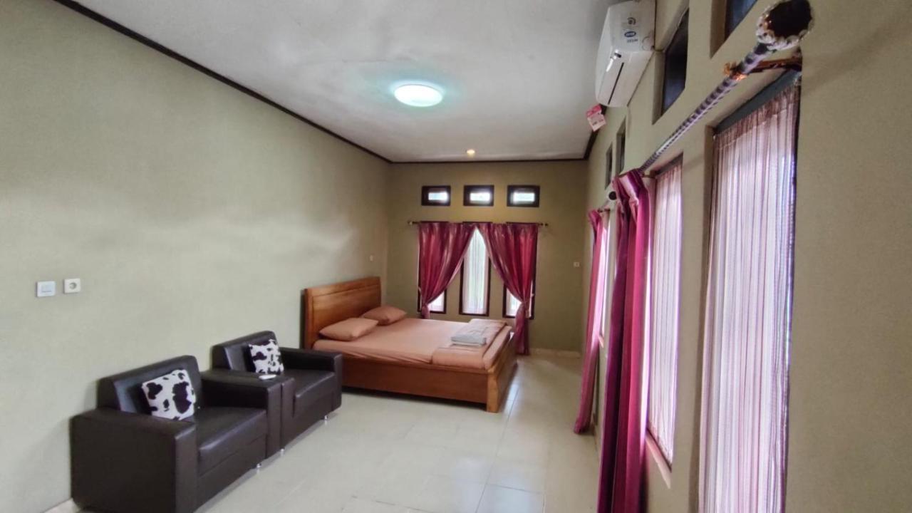 G-Rima Home Stay Labuan Bajo Exterior foto