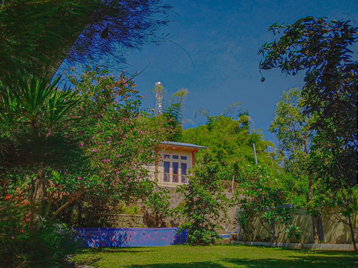 G-Rima Home Stay Labuan Bajo Exterior foto